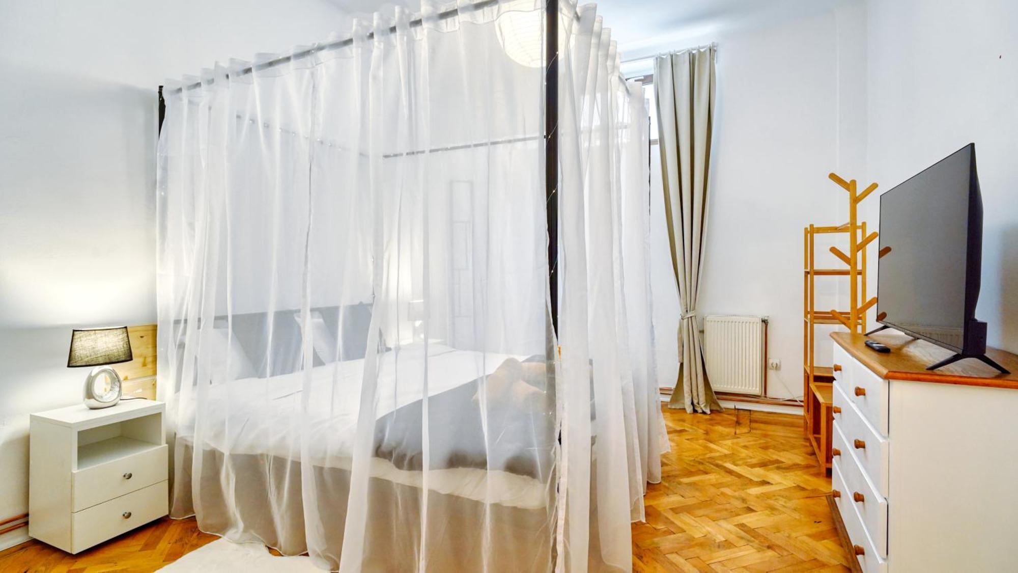 Intimo Oldtown Romantic Apartment Brasov Exterior photo